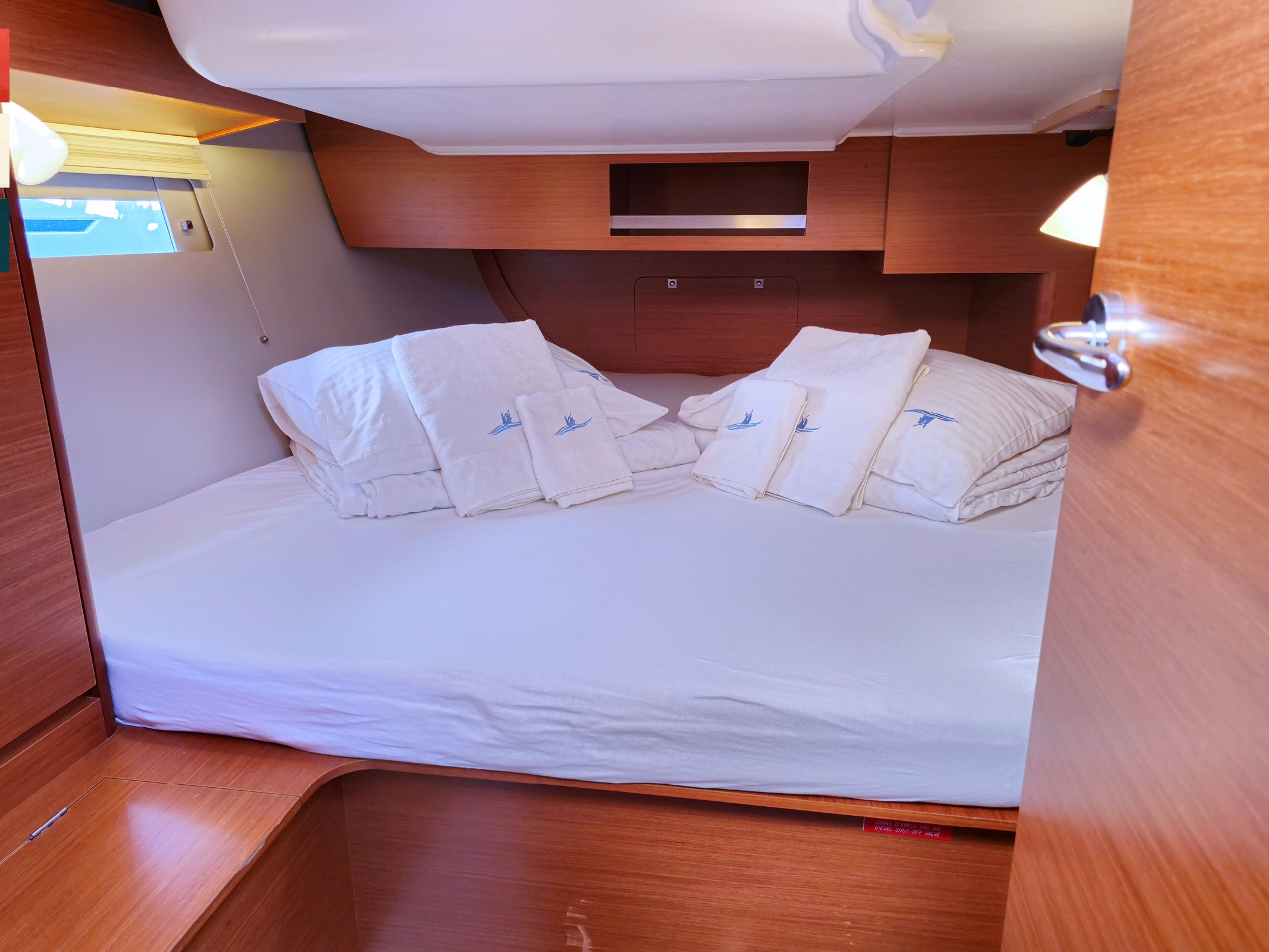 Dufour 390 Grand Large — photo 32