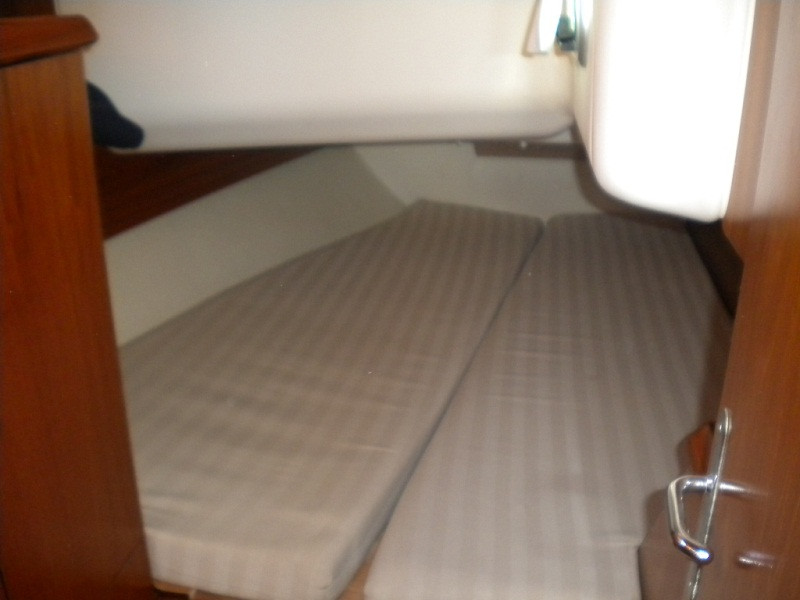 Sun Odyssey 40 — photo 7