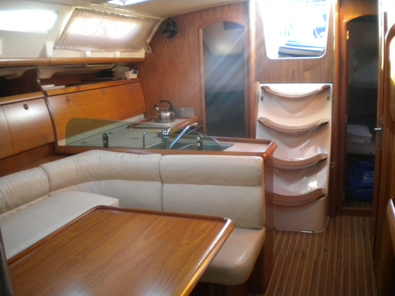 Sun Odyssey 40 — photo 10