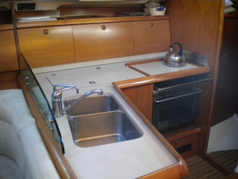 Sun Odyssey 40 — photo 2