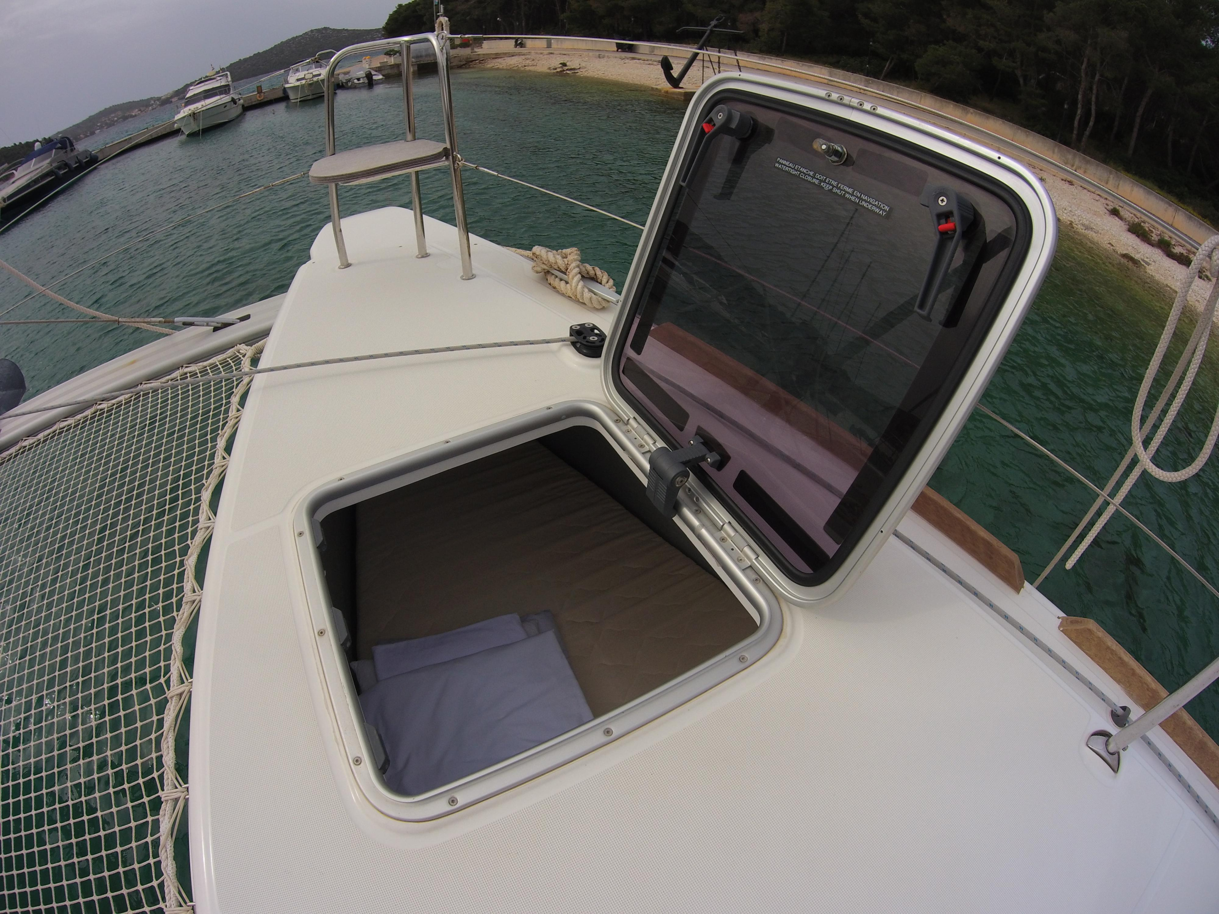 Lagoon 40 — photo 9