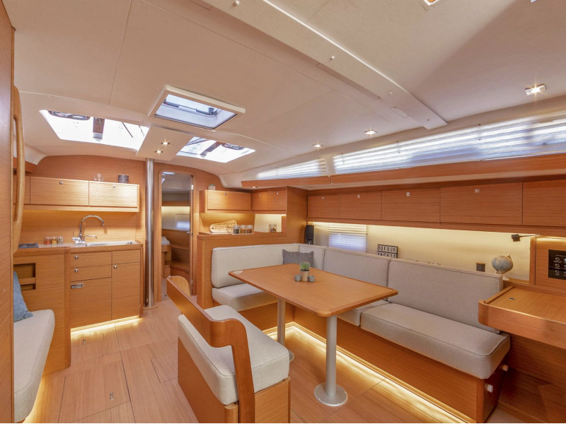Dufour 430 Grand Large — photo 2