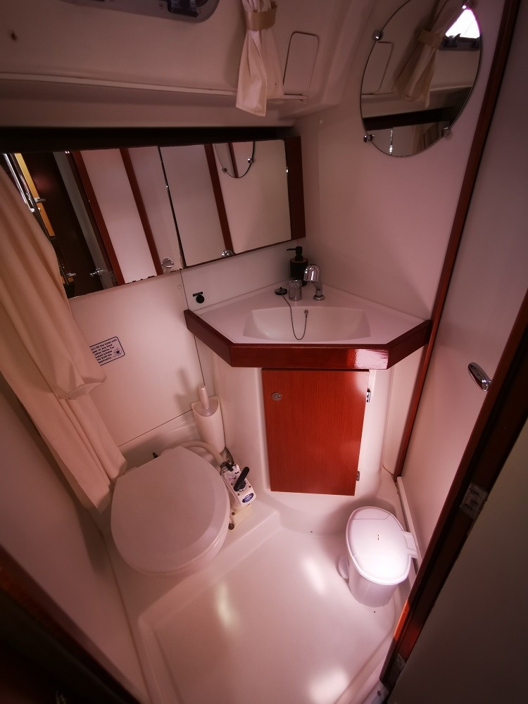 Beneteau Oceanis 50 Family — photo 14