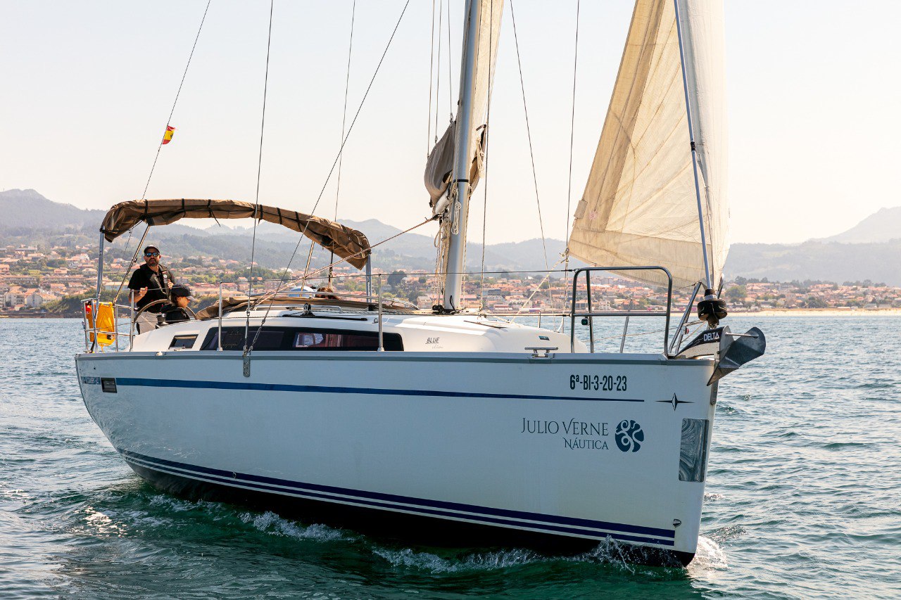 Bavaria 34 — photo 2
