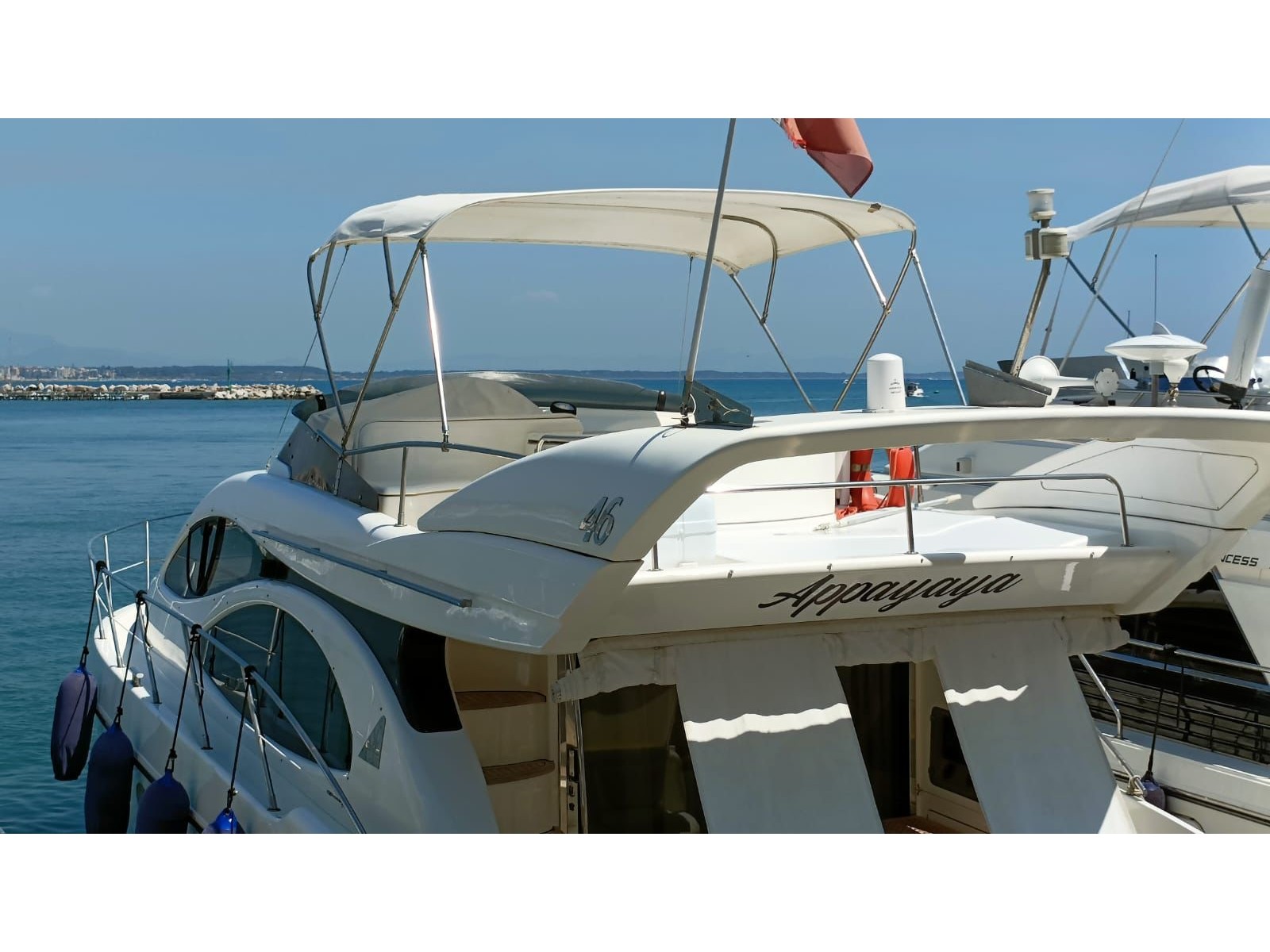 AZIMUT 46 — photo 1