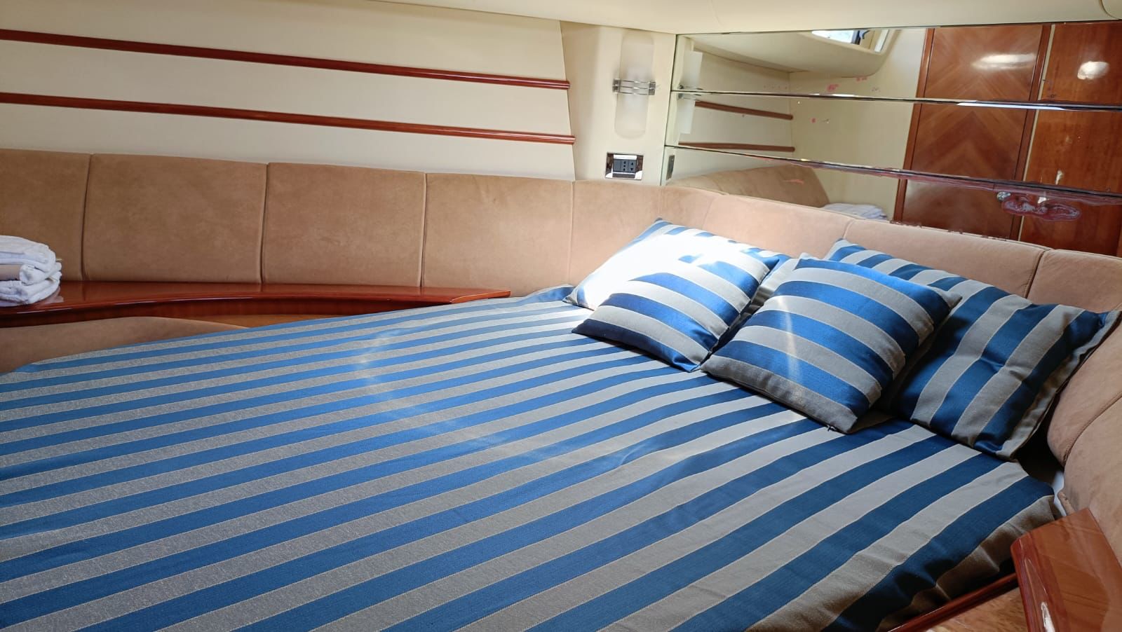 AZIMUT 46 — photo 6