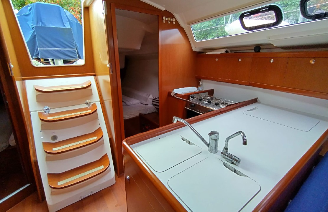 Oceanis 37 — photo 9