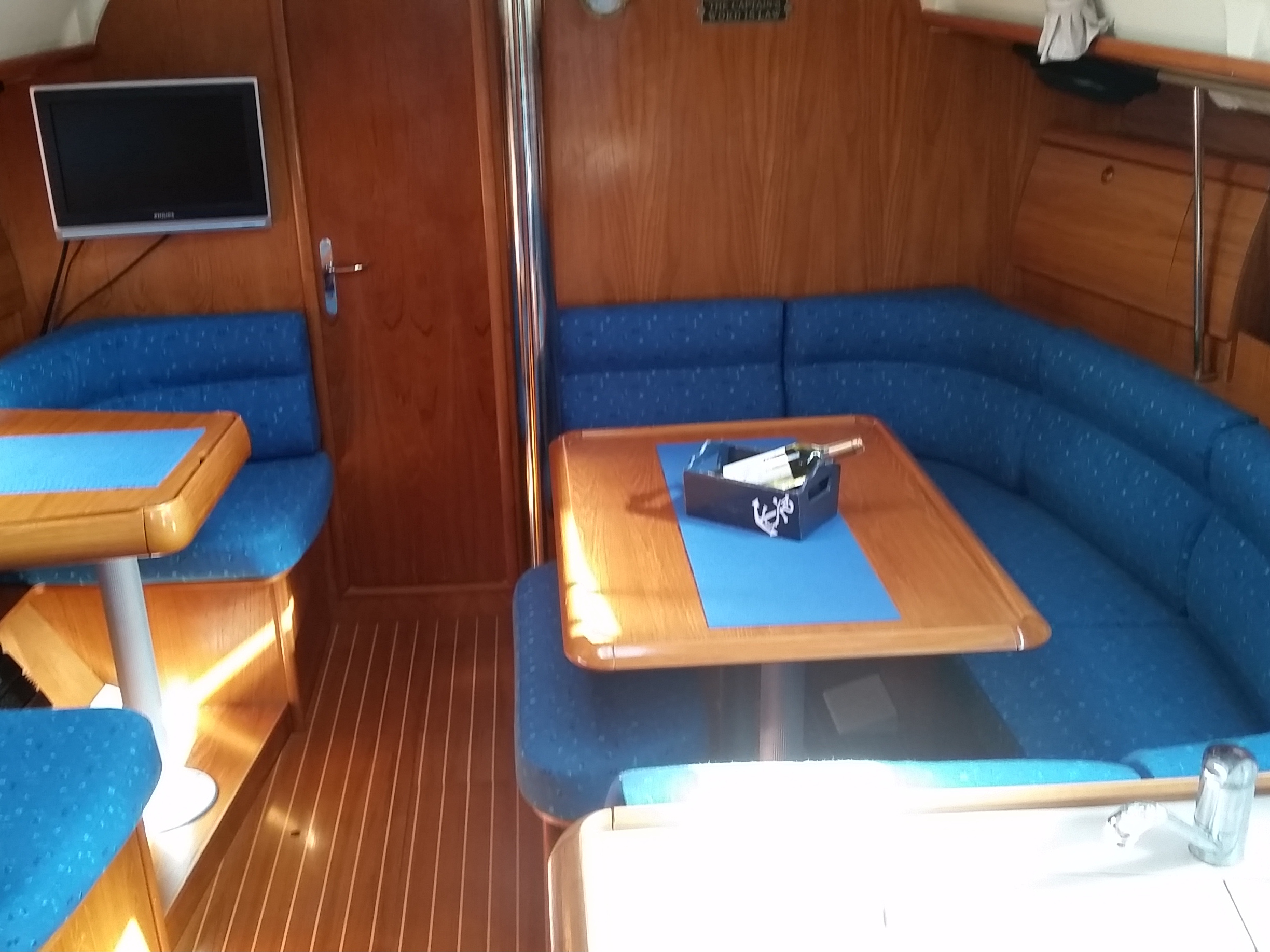 Sun Odyssey 40 — photo 5