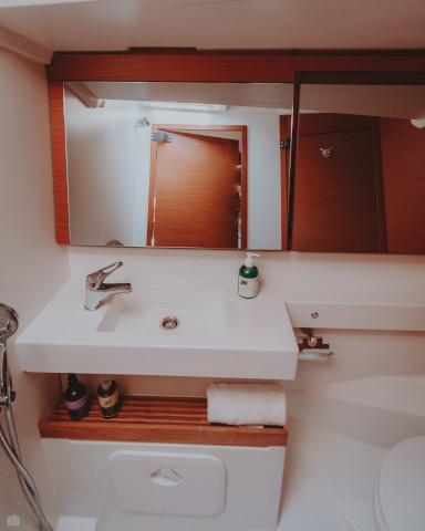 Sun Odyssey 440 — photo 10