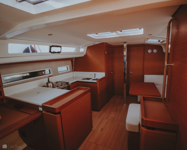 Sun Odyssey 440 — photo 14