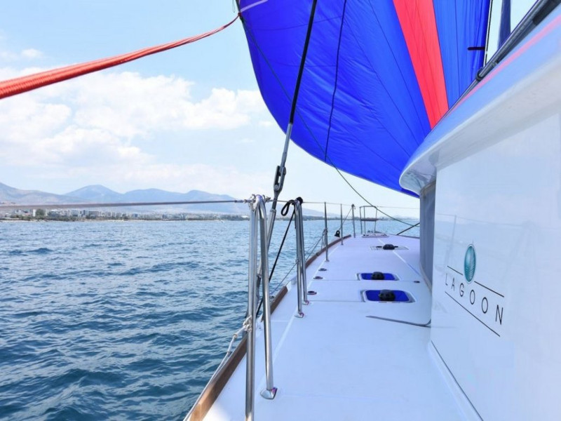 Lagoon 450 Flybridge — photo 11