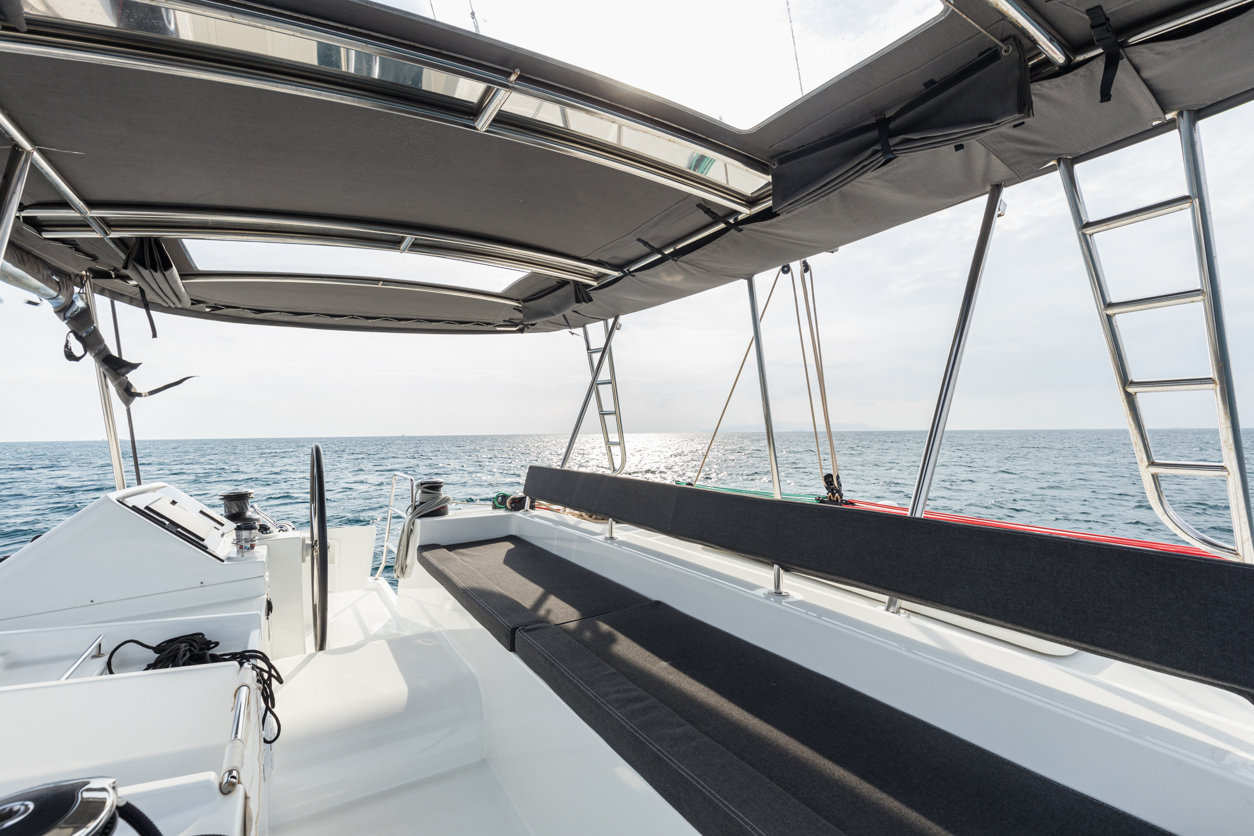 Lagoon 450 Flybridge — photo 2