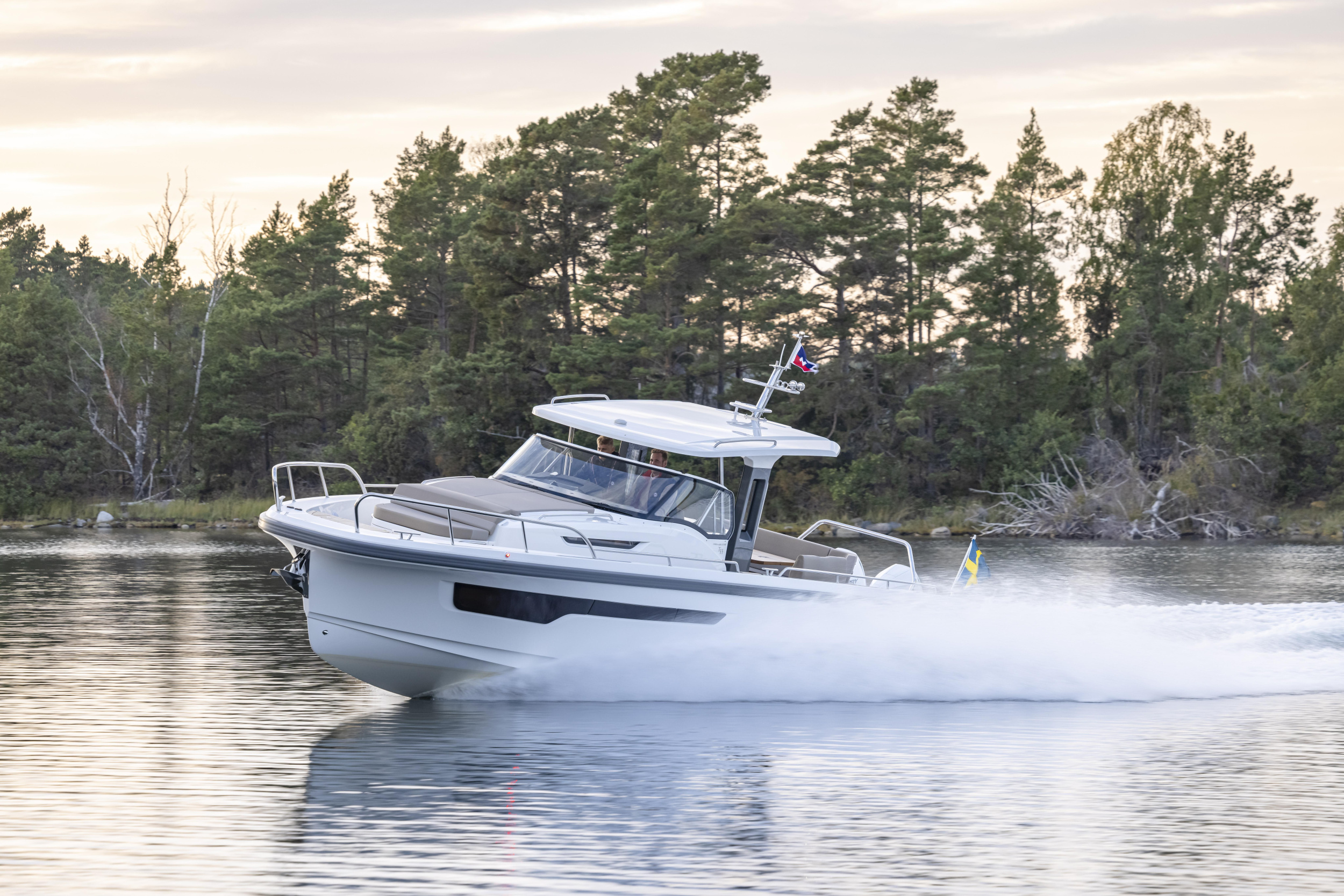 Nimbus Tender T11 — photo 99