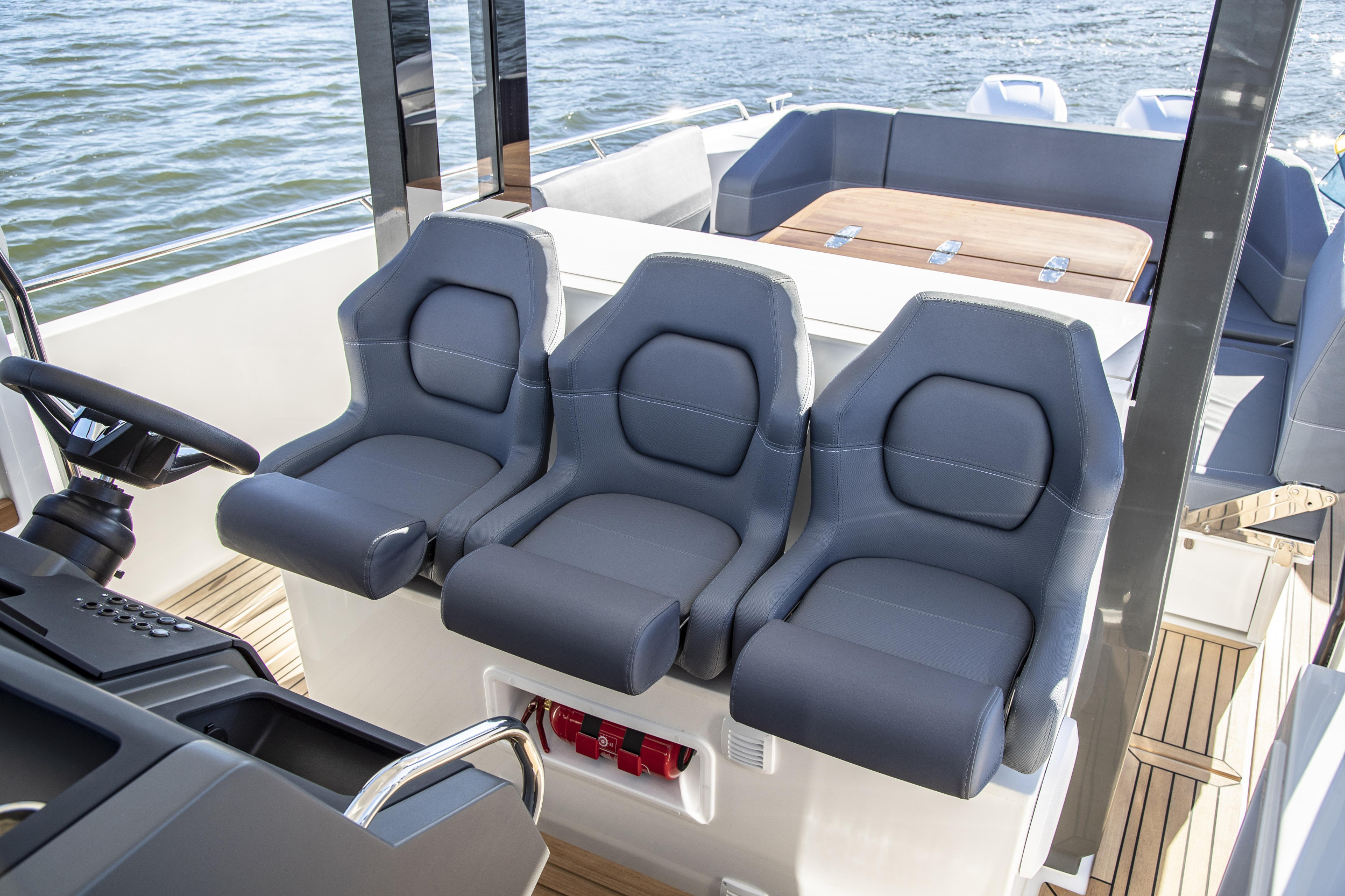 Nimbus Tender T11 — photo 43
