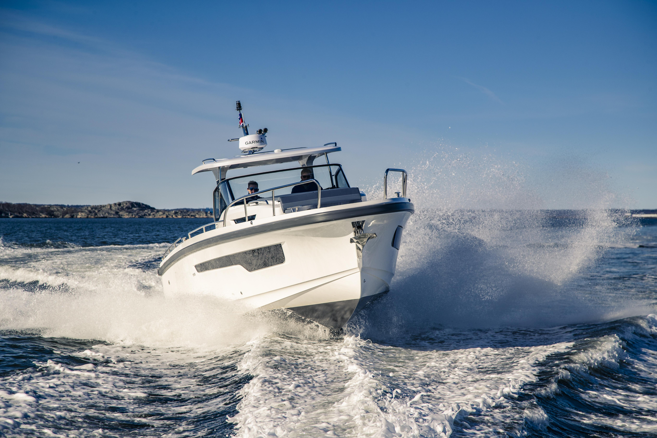 Nimbus Tender T11 — photo 137