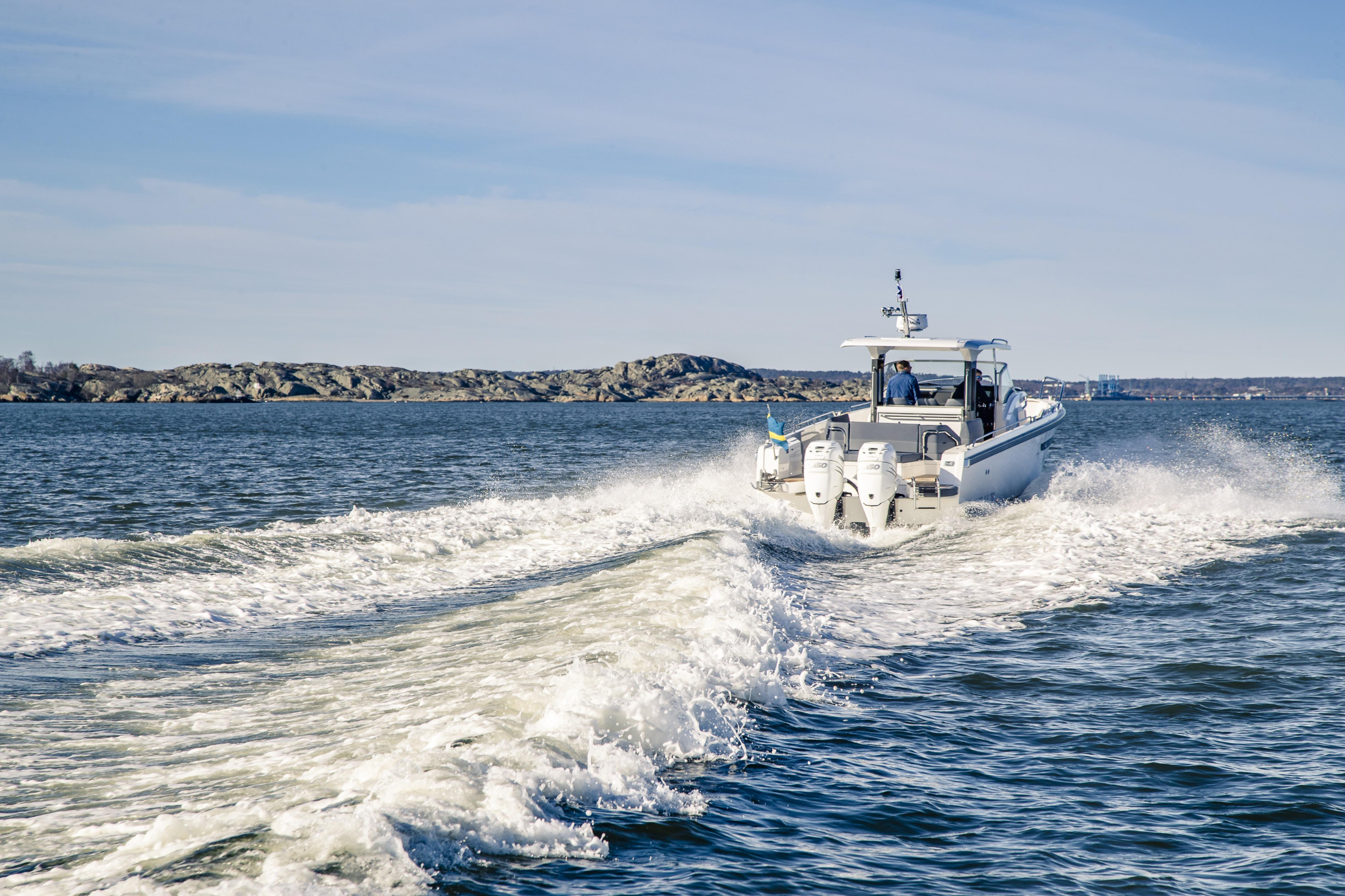 Nimbus Tender T11 — photo 110