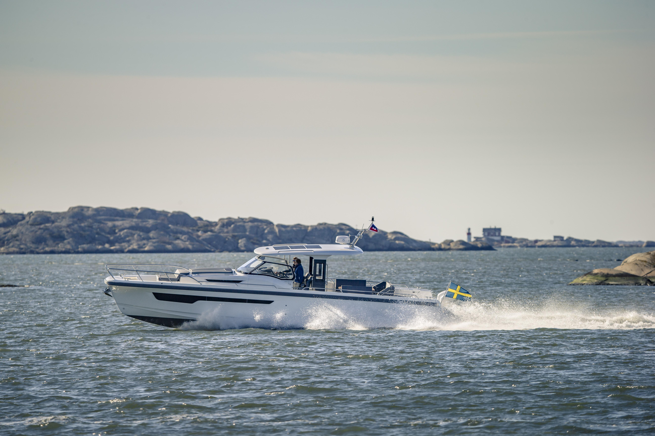 Nimbus Tender T11 — photo 101