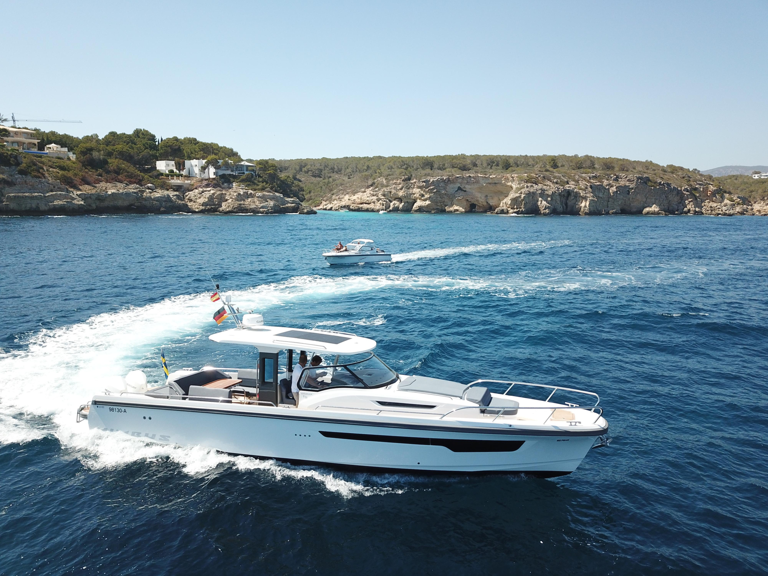 Nimbus Tender T11 — photo 100