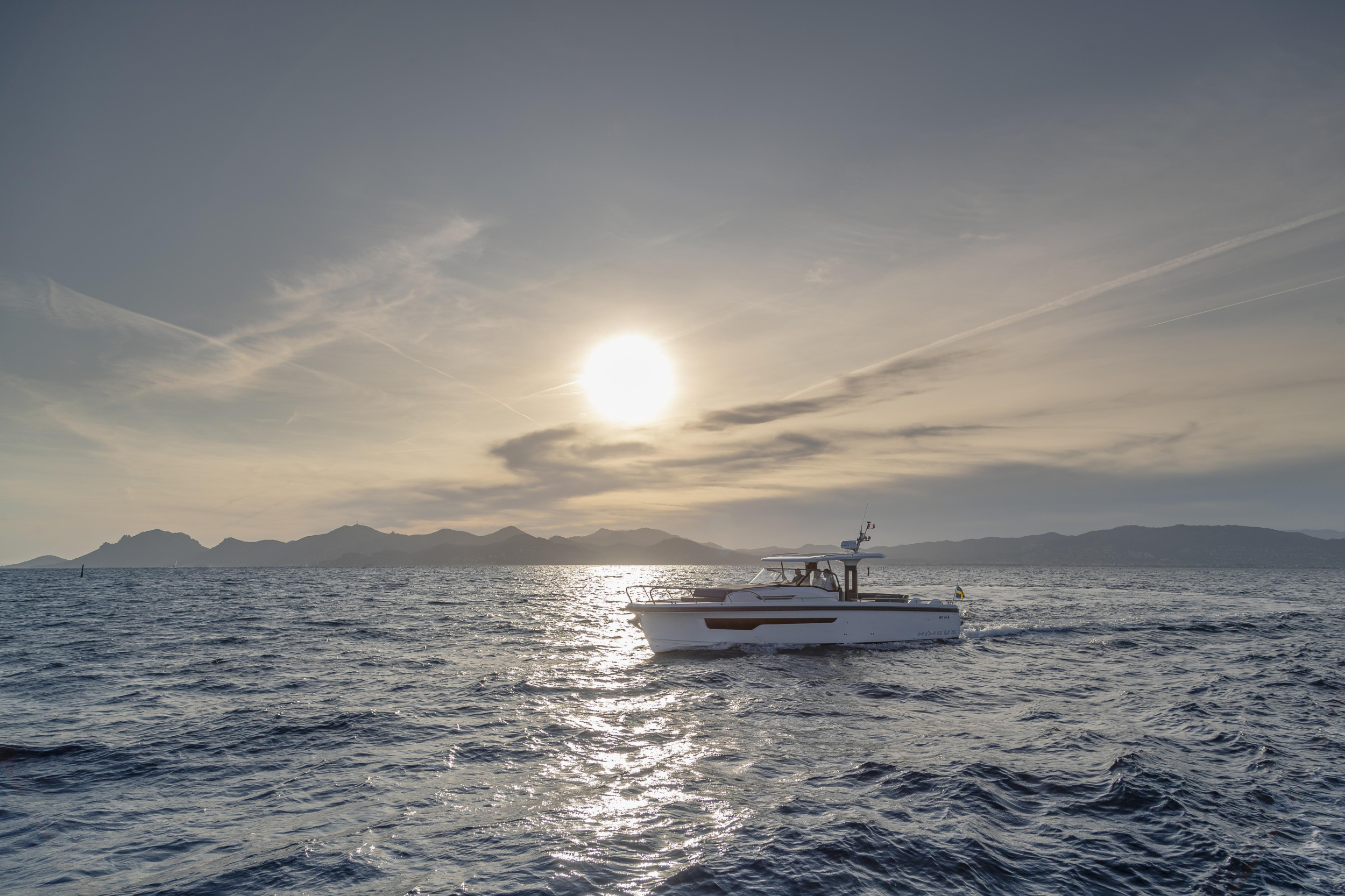 Nimbus Tender T11 — photo 113