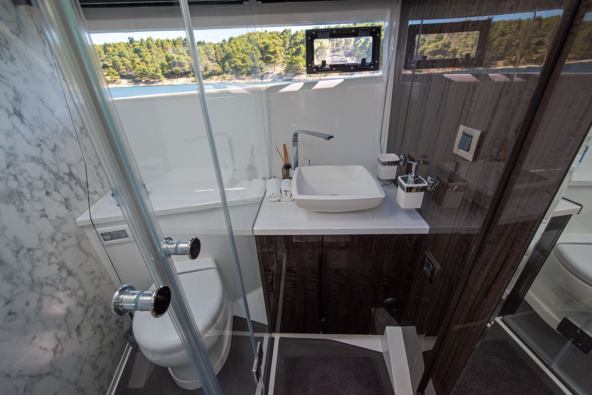 Galeon 500 Fly — photo 14