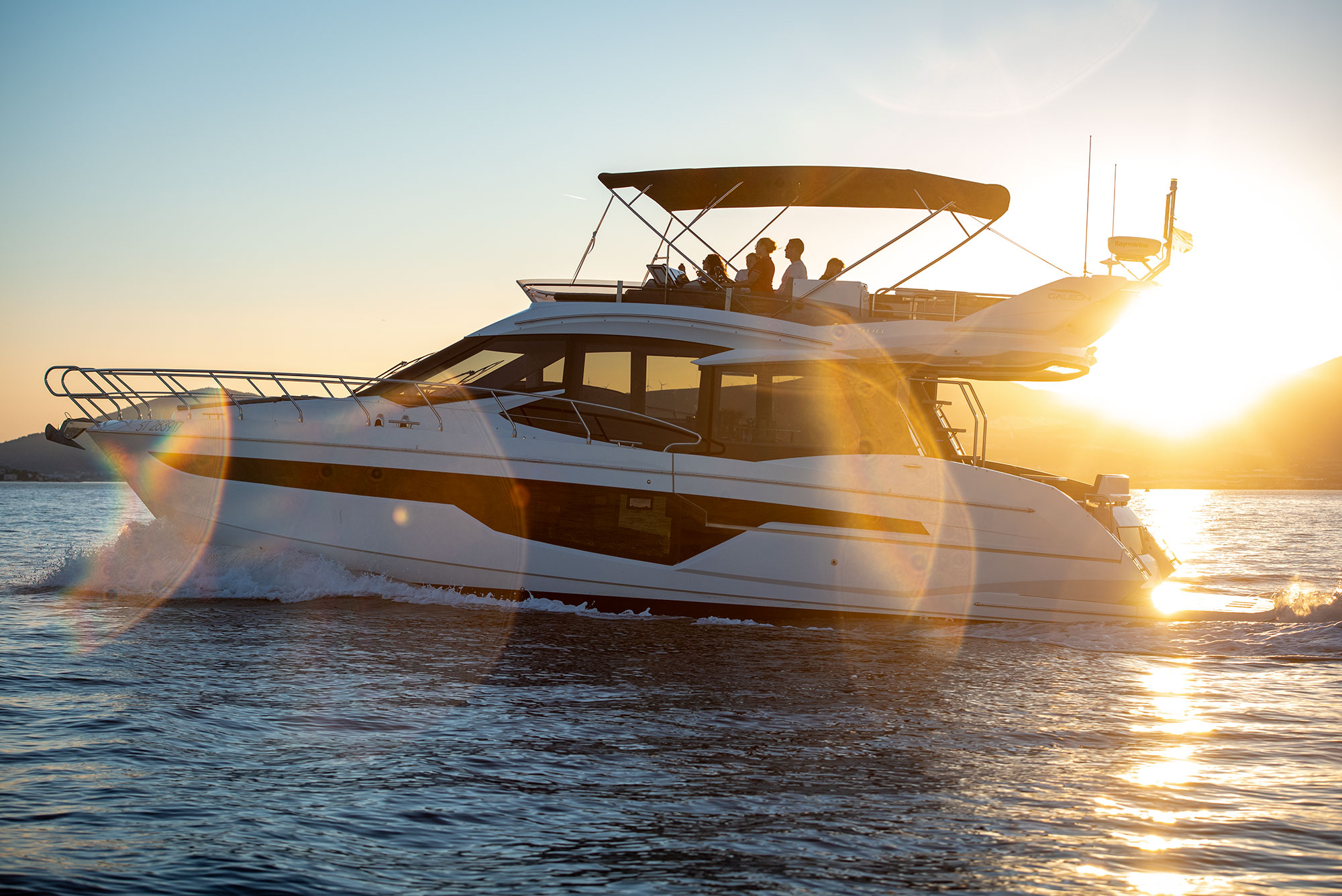 Galeon 500 Fly — photo 25