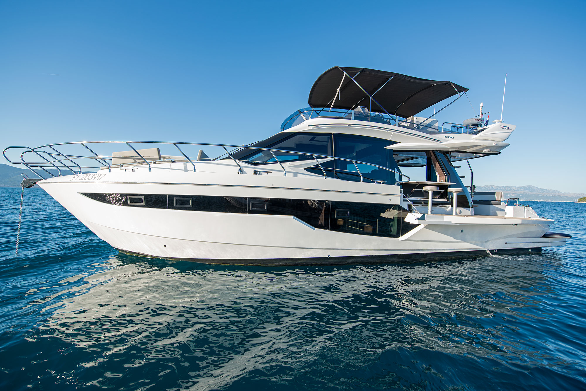 Galeon 500 Fly — photo 20