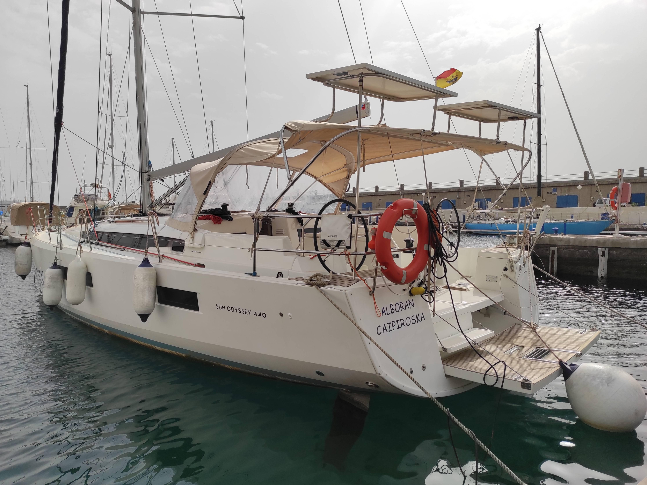 Sun Odyssey 440 — photo 1