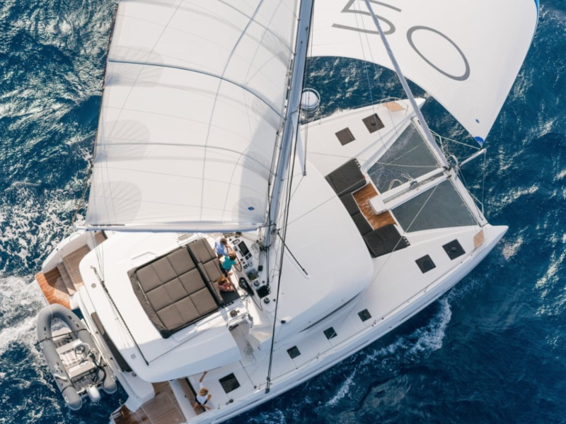 Lagoon 50 — photo 1