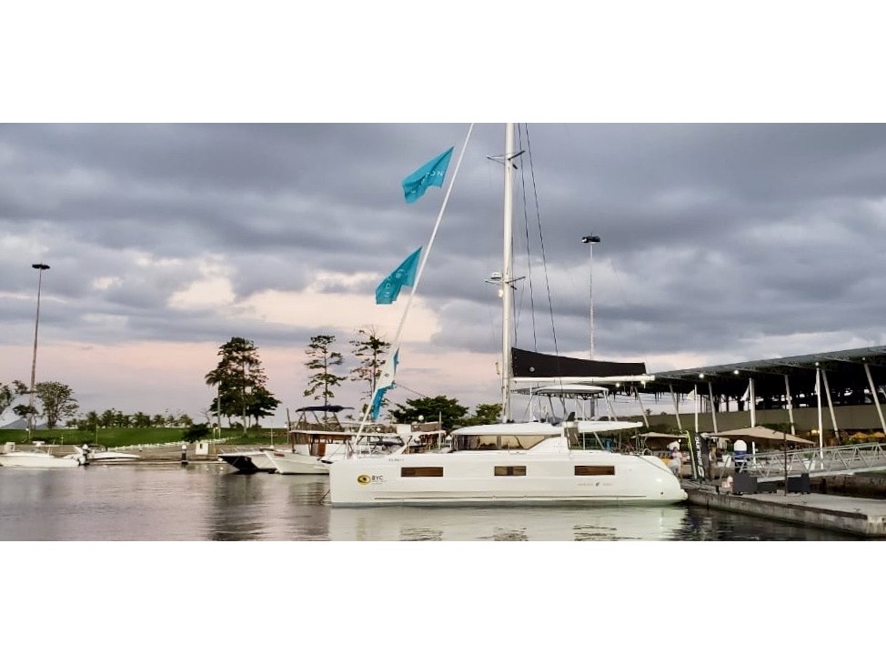 Lagoon 46 OW — photo 1