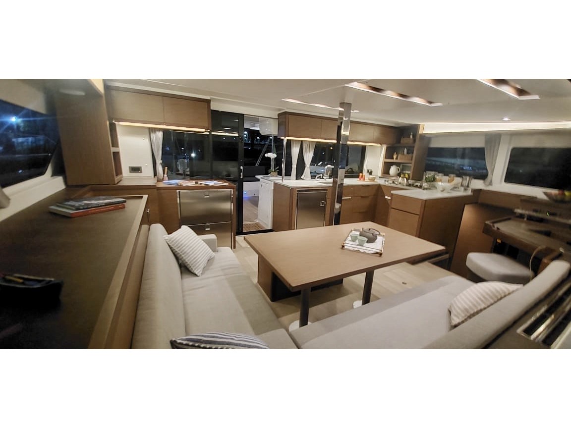 Lagoon 46 OW — photo 3