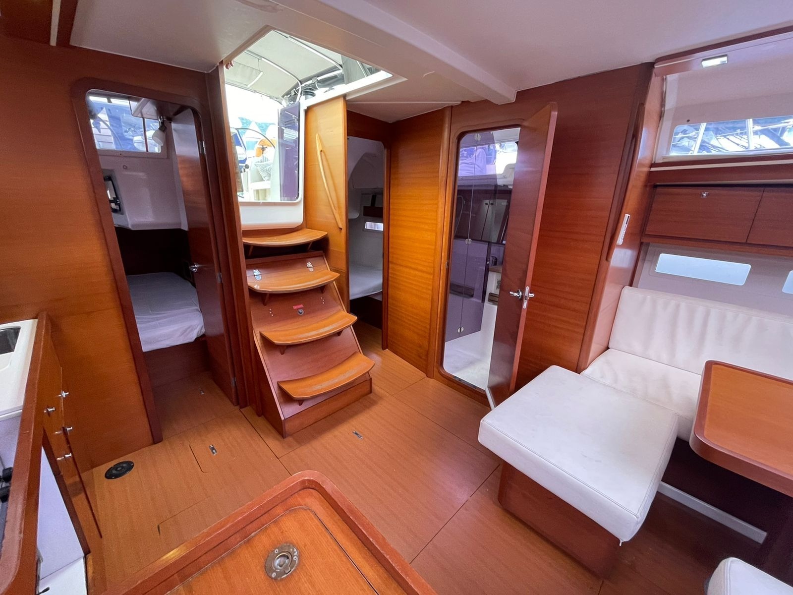 Dufour 410 Grand Large — photo 5