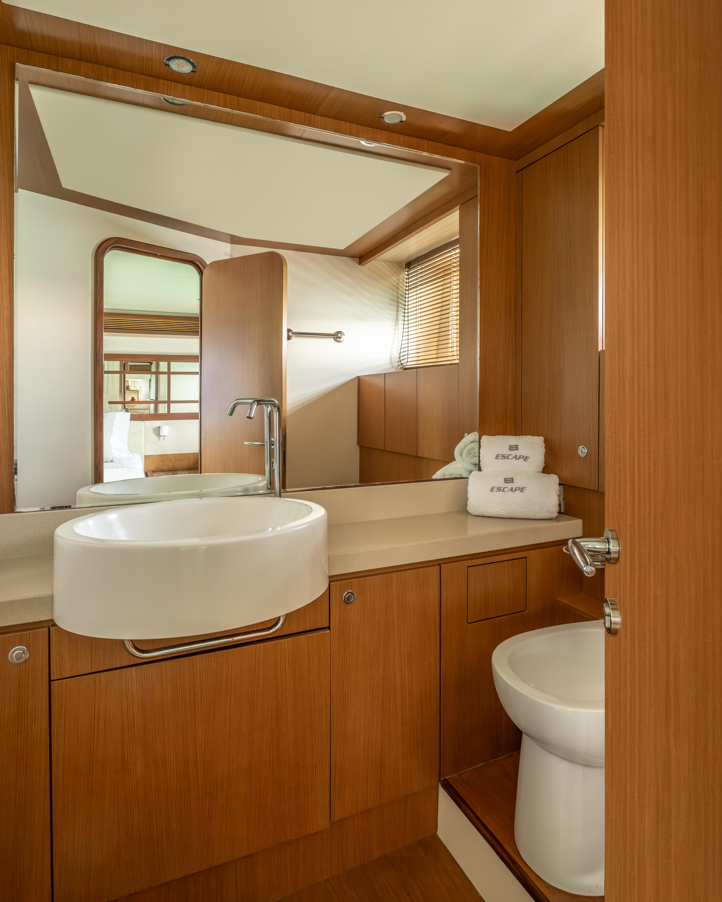 Ferretti 630 — photo 19