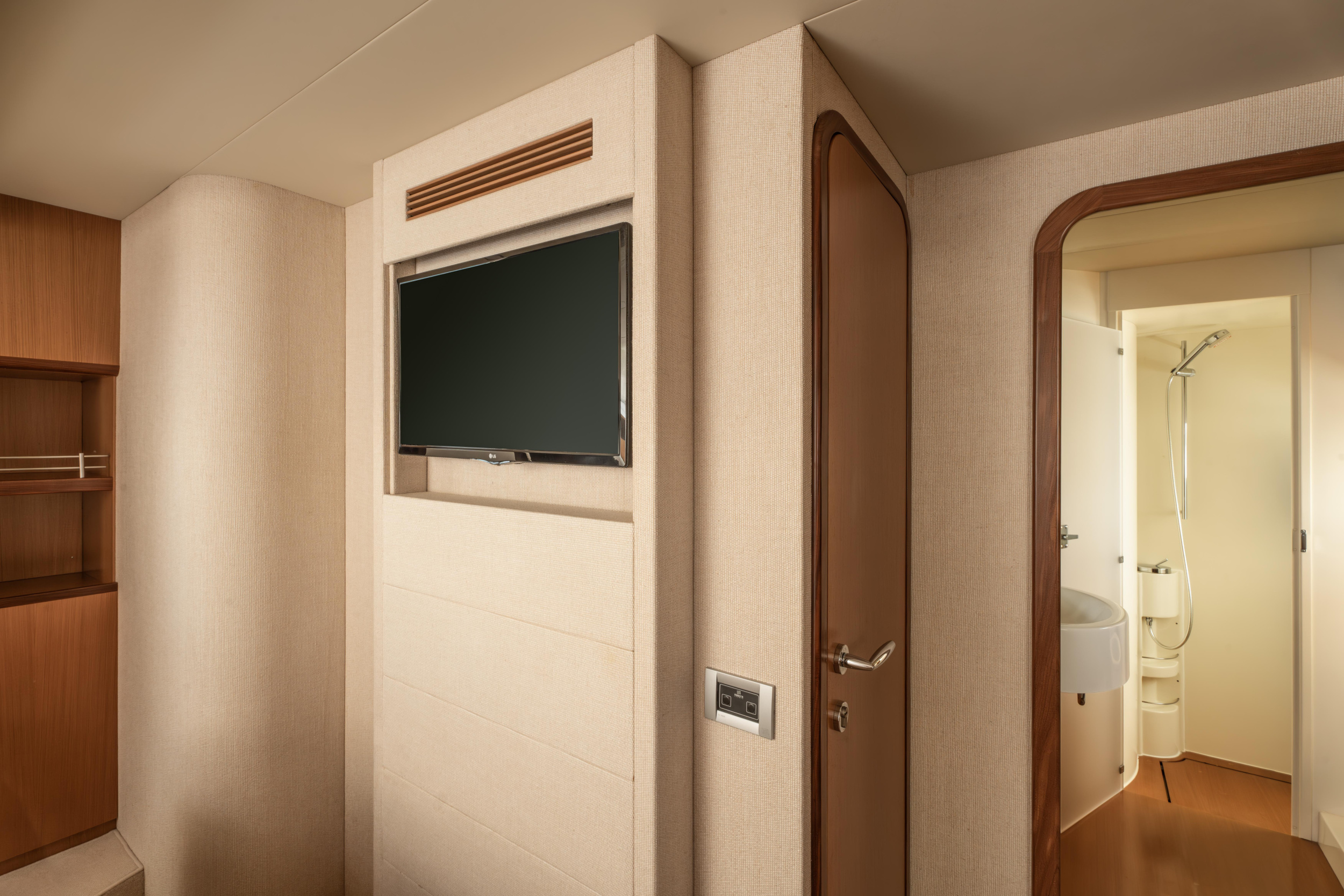 Ferretti 630 — photo 14