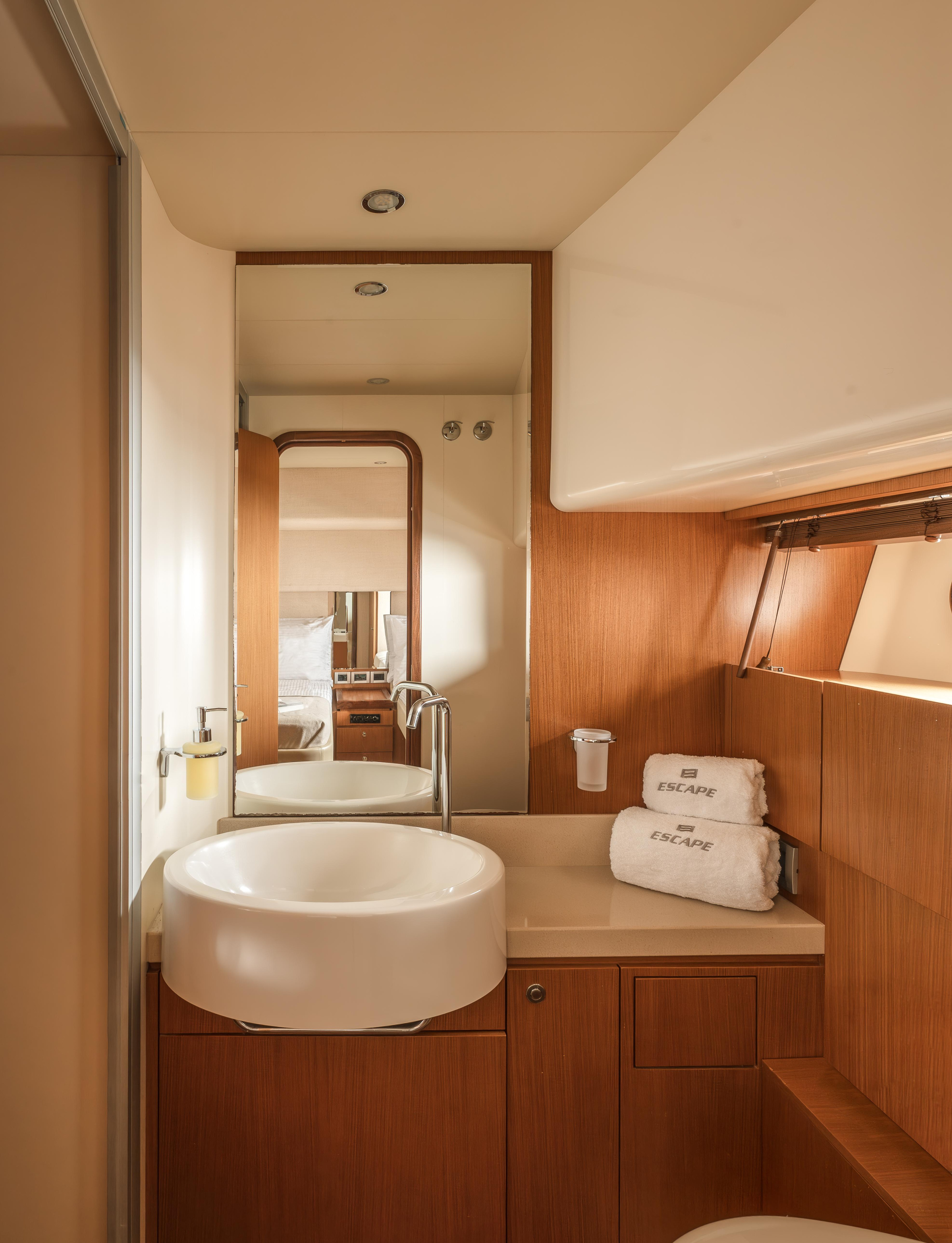 Ferretti 630 — photo 23