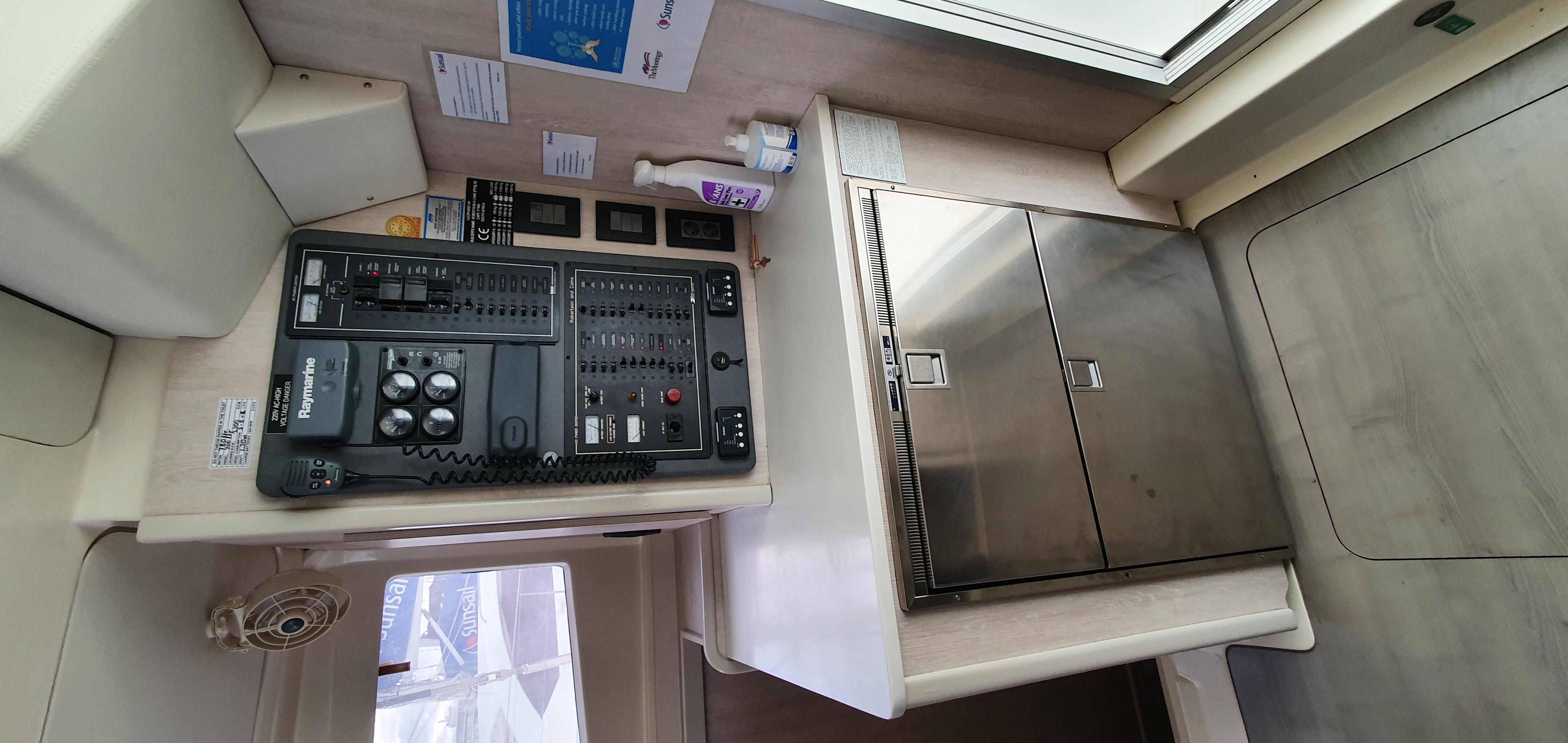Leopard 44 — photo 9