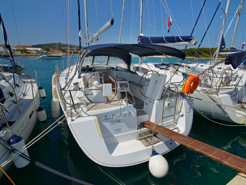 Beneteau Oceanis 43 — photo 1