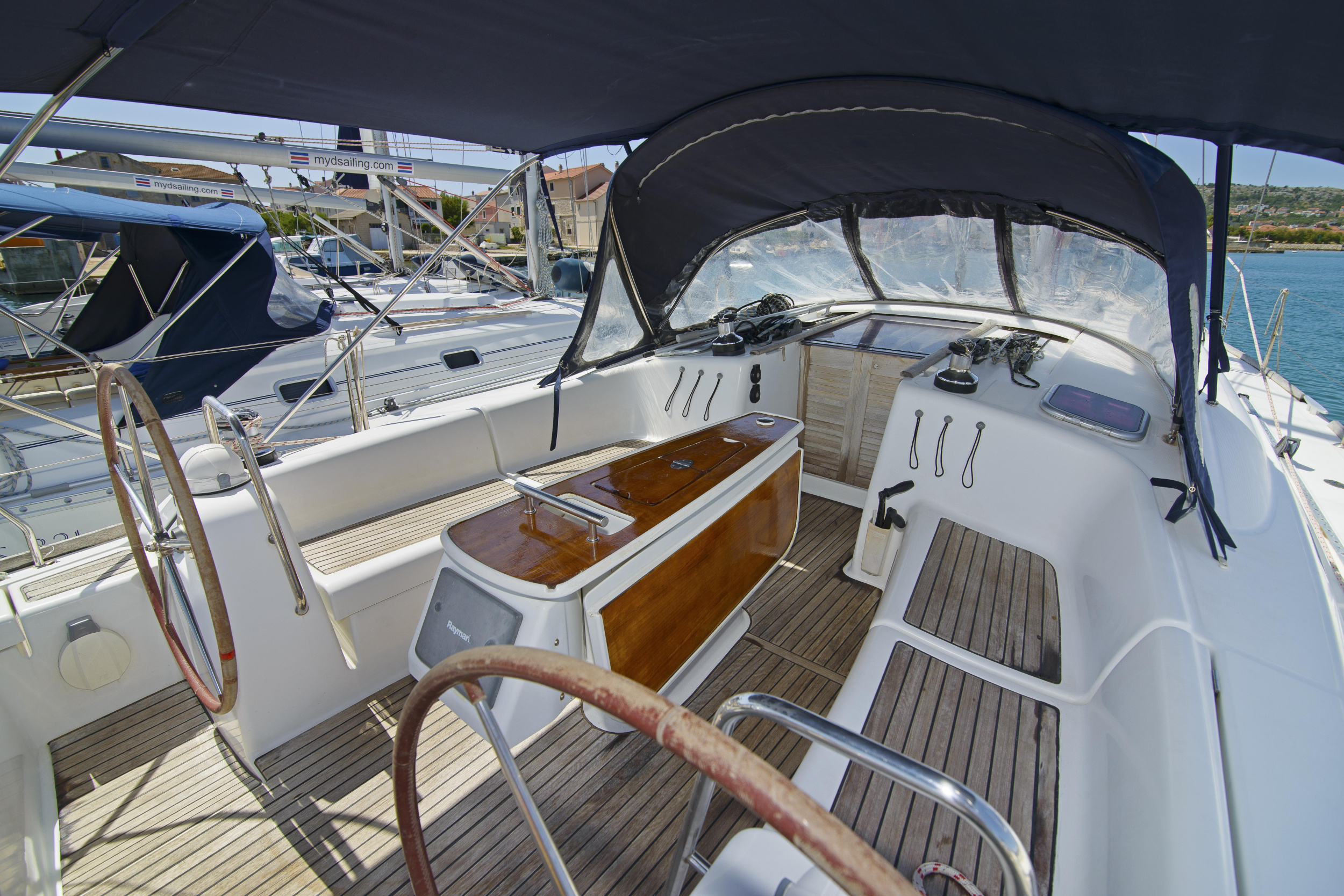 Beneteau Oceanis 43 — photo 5
