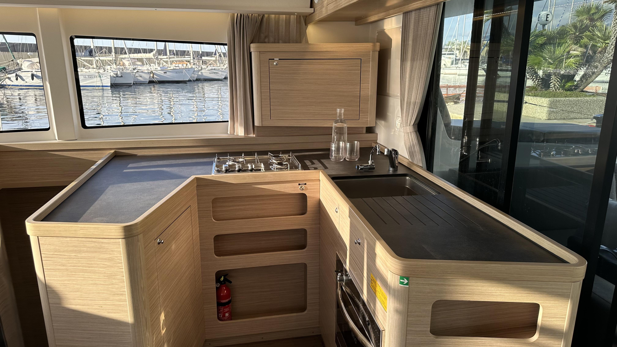 Lagoon 42 — photo 14
