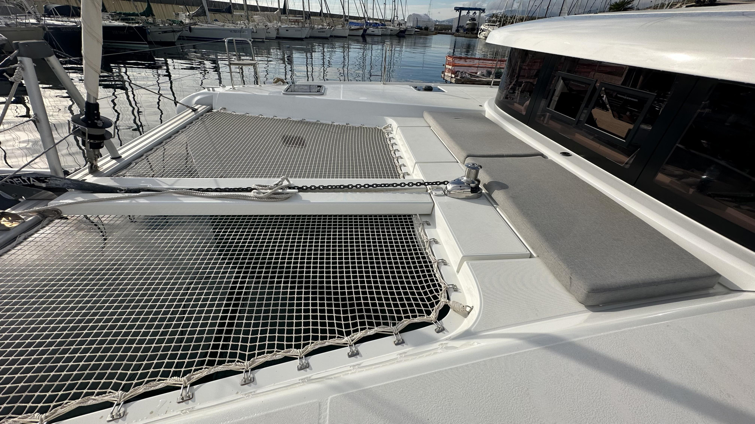 Lagoon 42 — photo 9