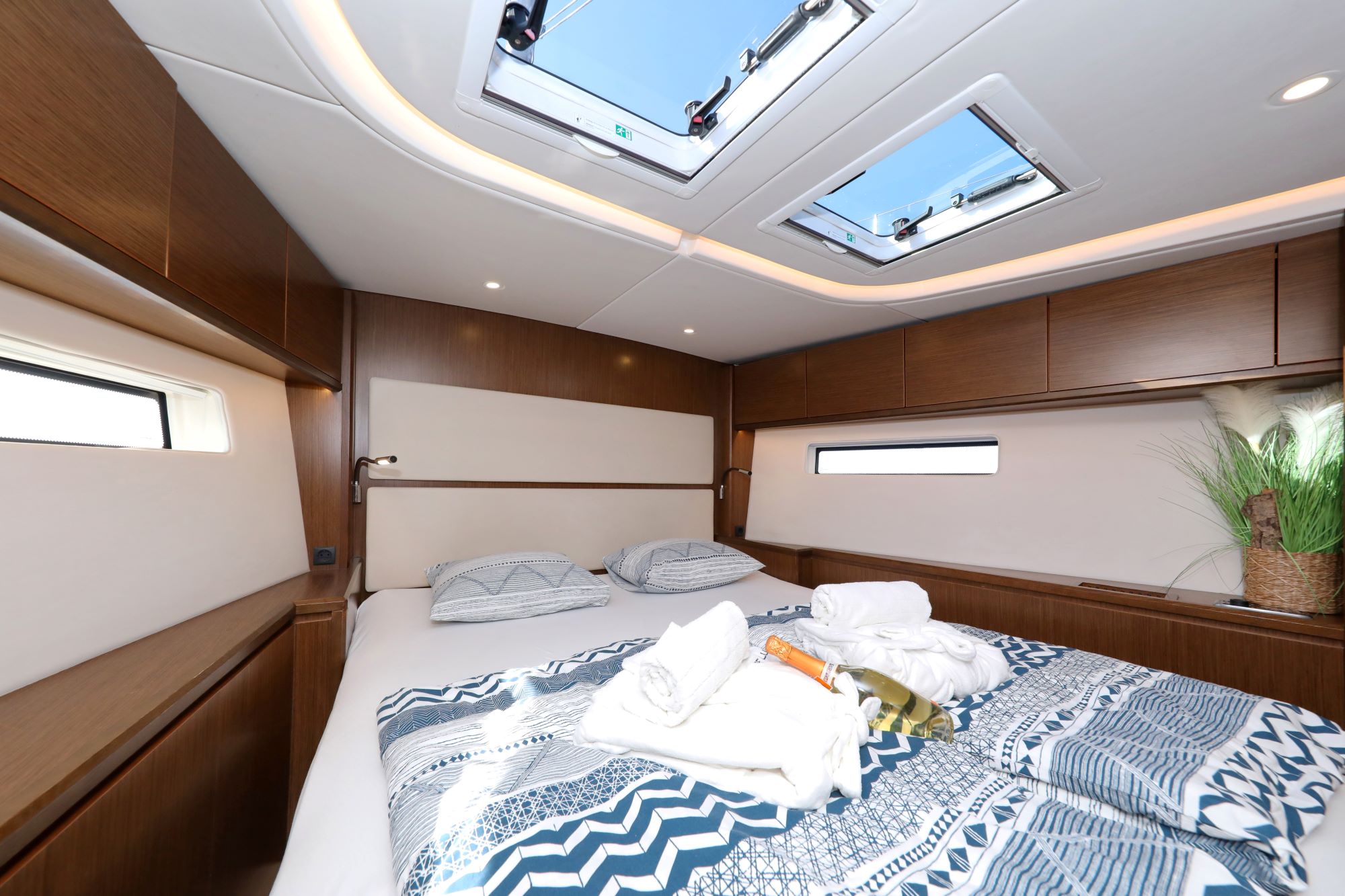 Bavaria Cruiser 57 — photo 6
