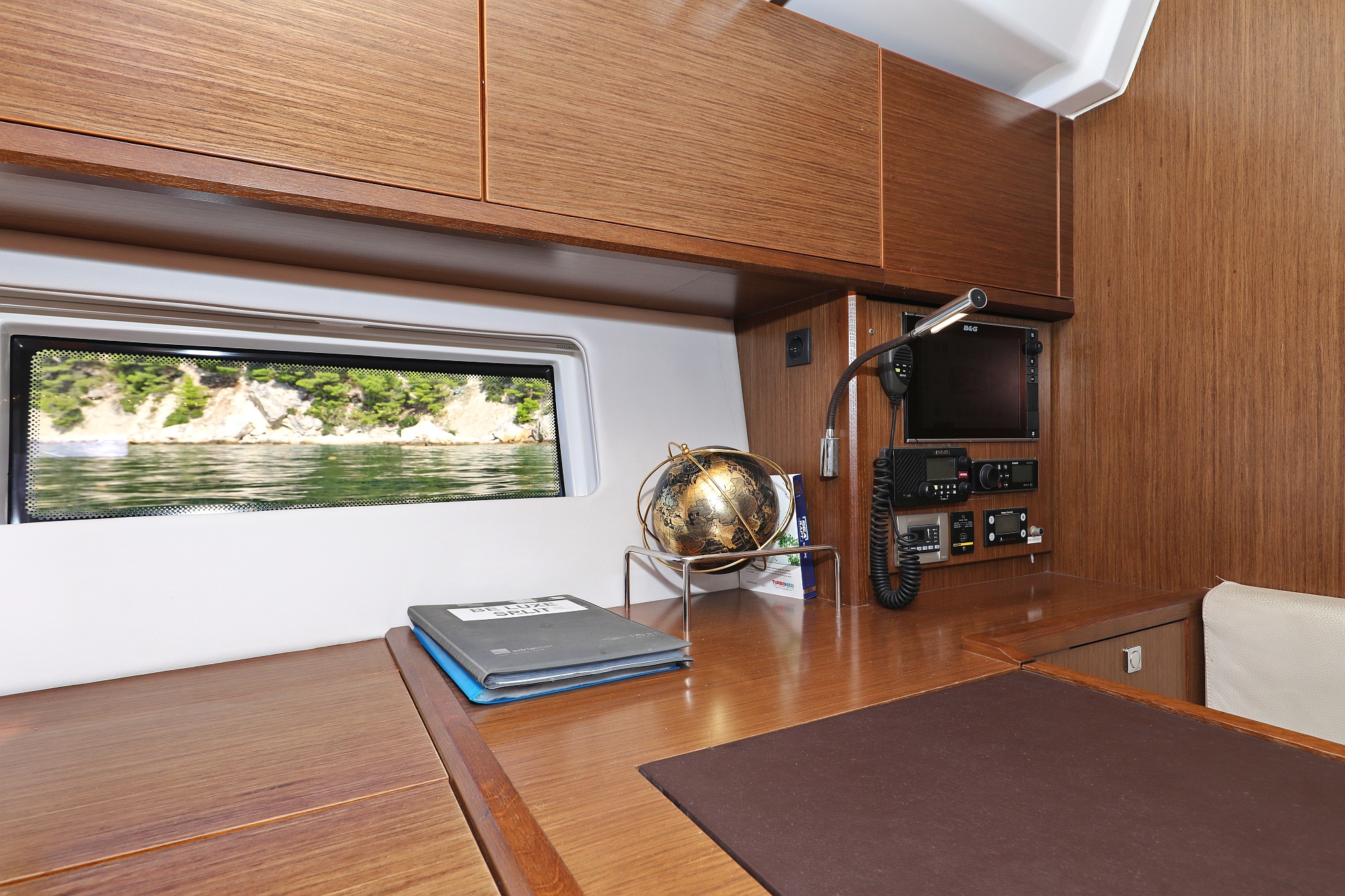 Bavaria Cruiser 57 — photo 7