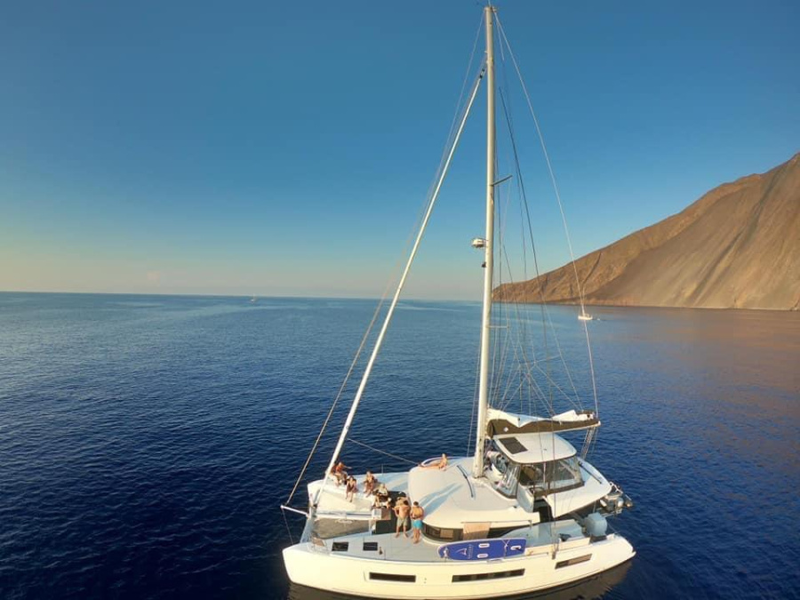 Lagoon 50 — photo 26