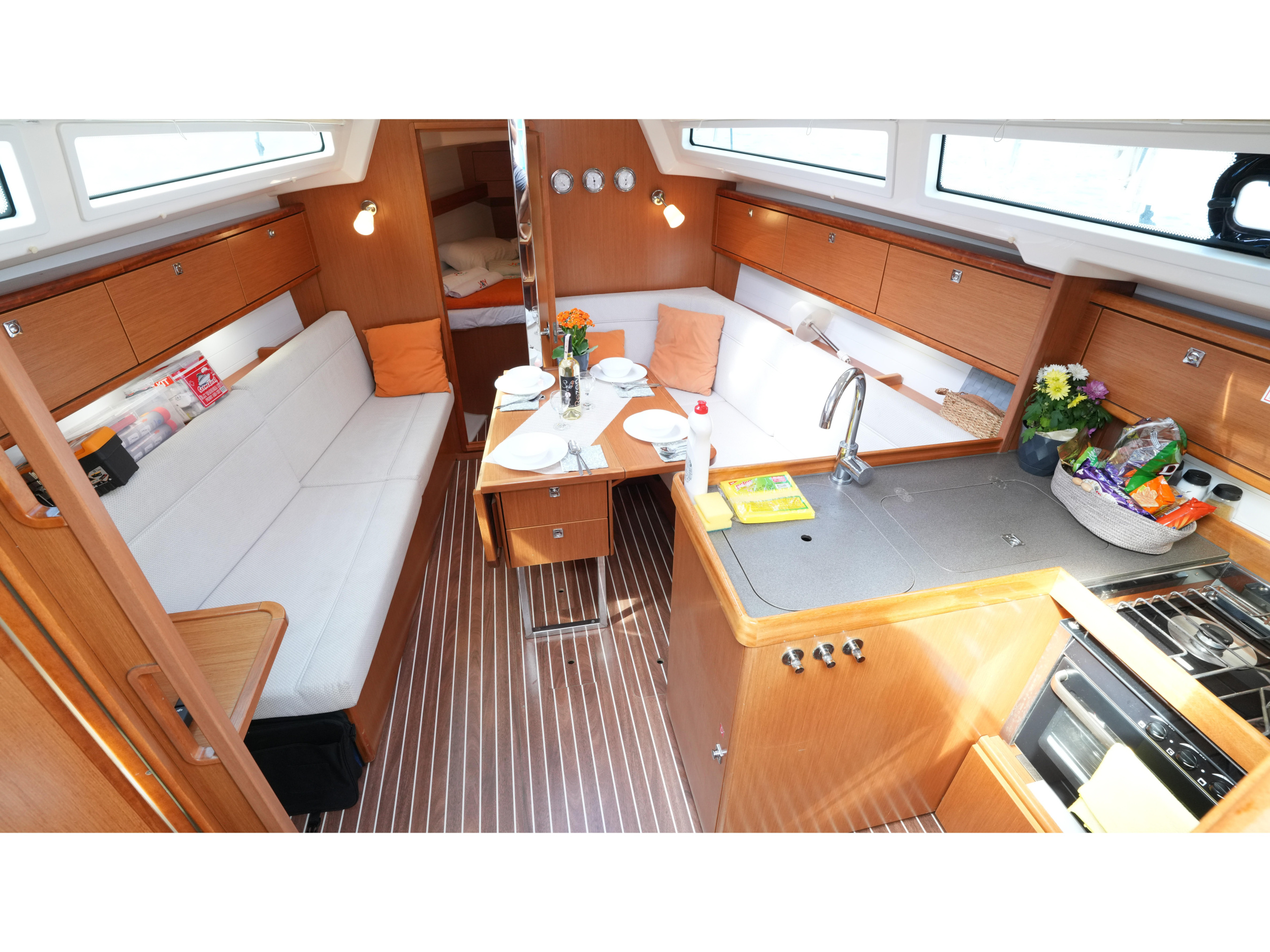 Bavaria 34 — photo 5