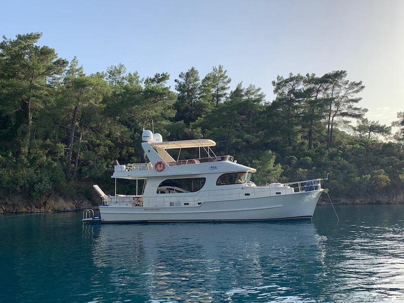 Trawler 50 — photo 1