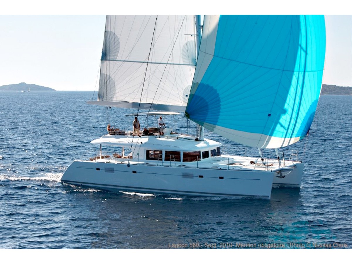 Lagoon 560 — photo 1