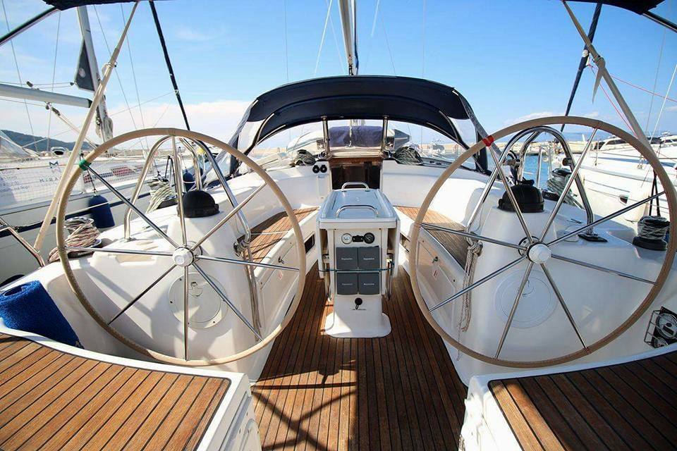 Bavaria 44 — photo 7