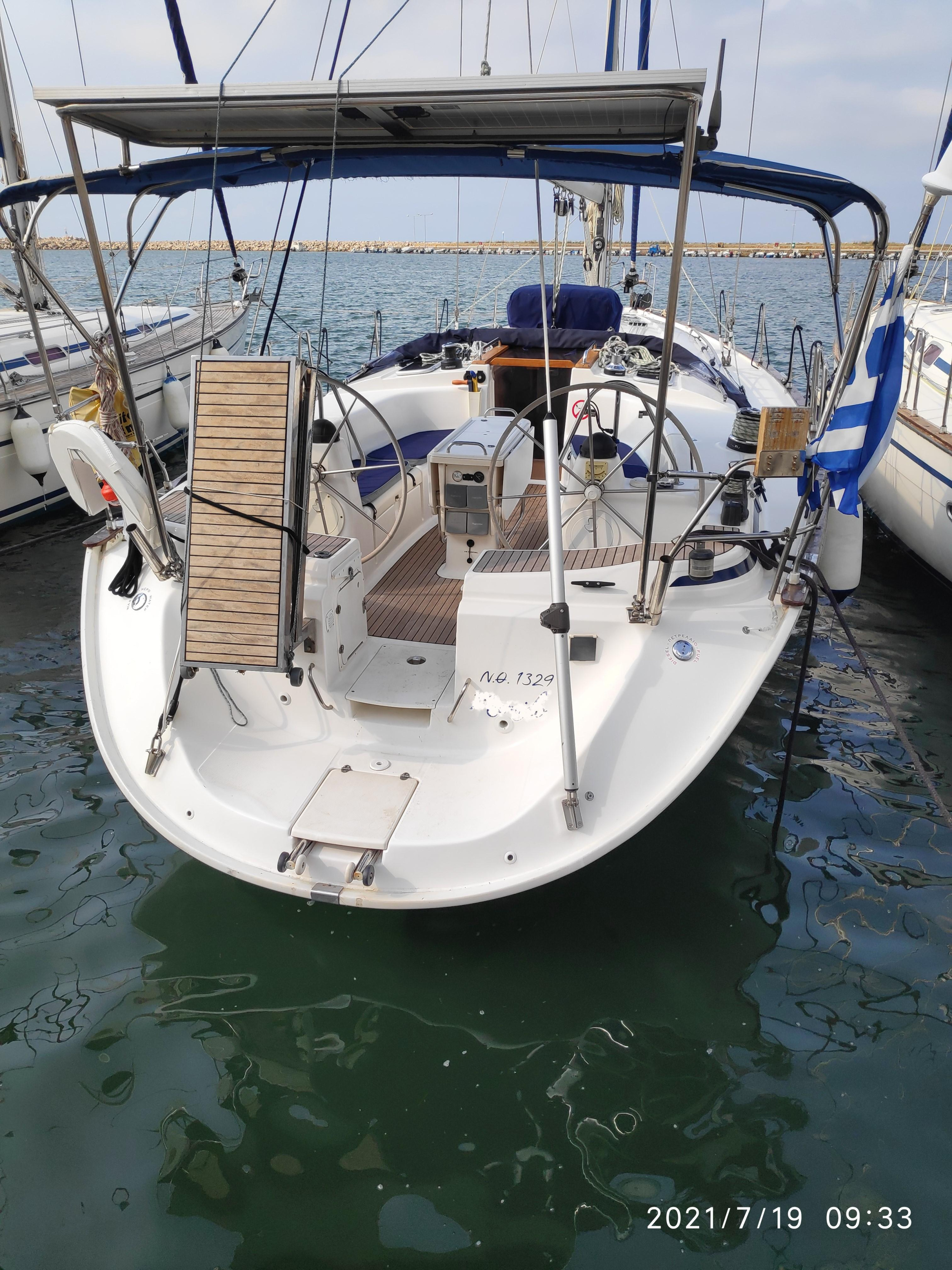 Bavaria 44 — photo 11