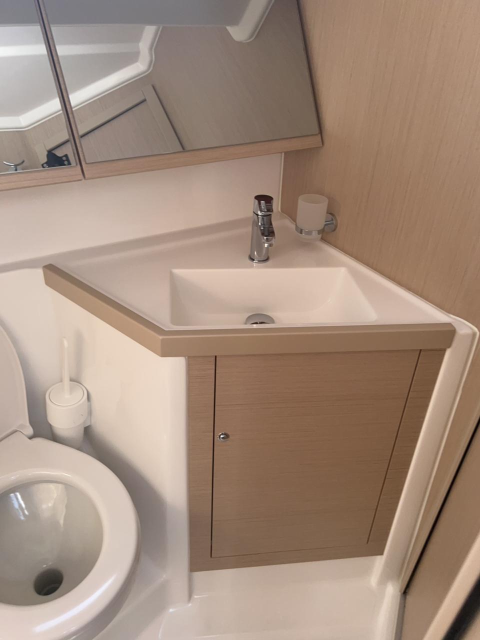 Oceanis 40.1 — photo 11
