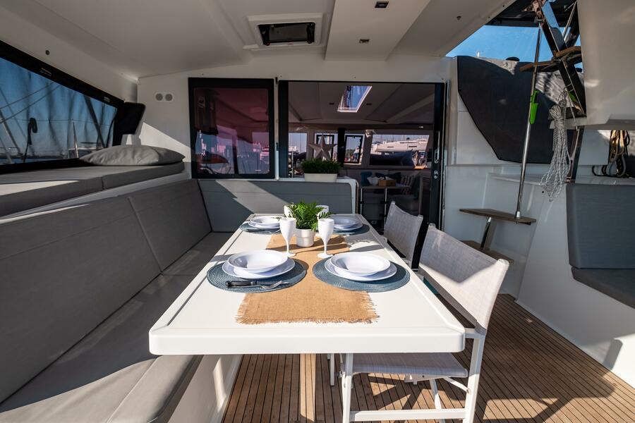 Fountaine Pajot Isla 40 — photo 39