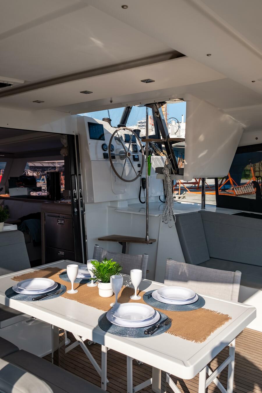 Fountaine Pajot Isla 40 — photo 35